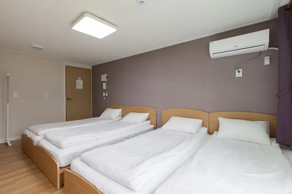 Edel Guesthouse Incheon 2*,  South Korea