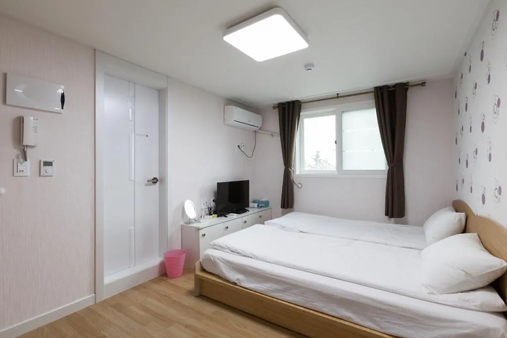 Edel Guesthouse انشيون بيت ضيافة