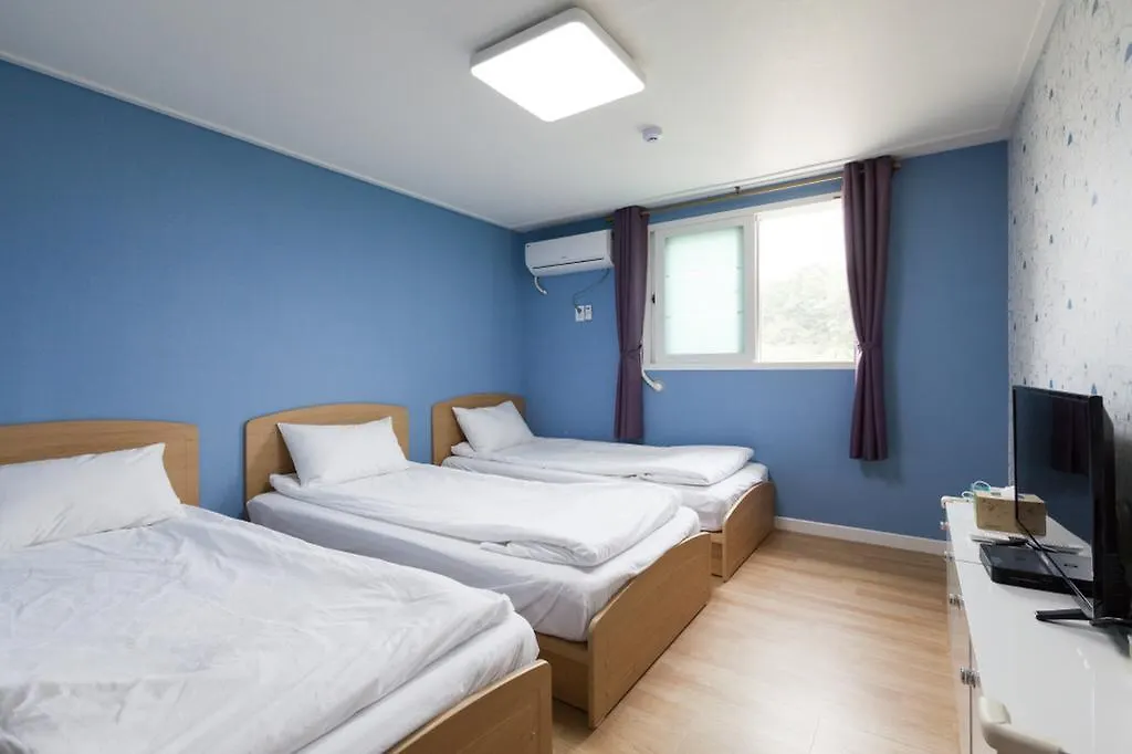 Edel Guesthouse انشيون