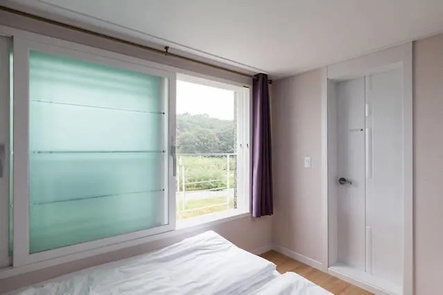 Edel Guesthouse انشيون